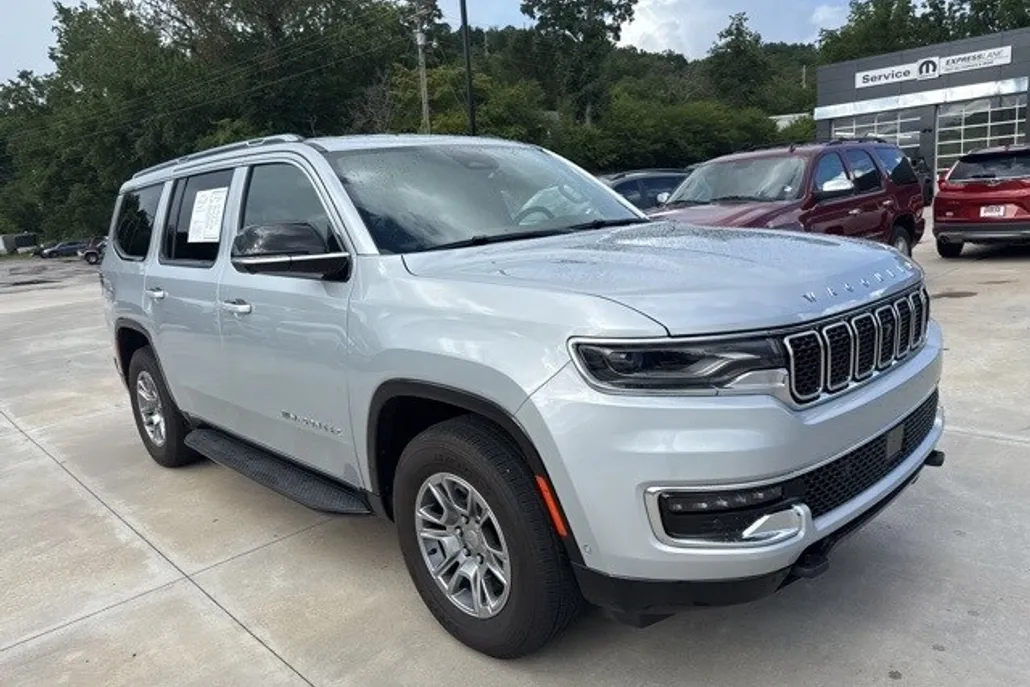 2024 Jeep Wagoneer Base photo 1