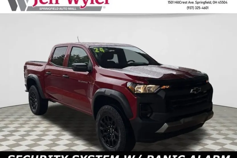 2024 Chevrolet Colorado Trail Boss photo 1
