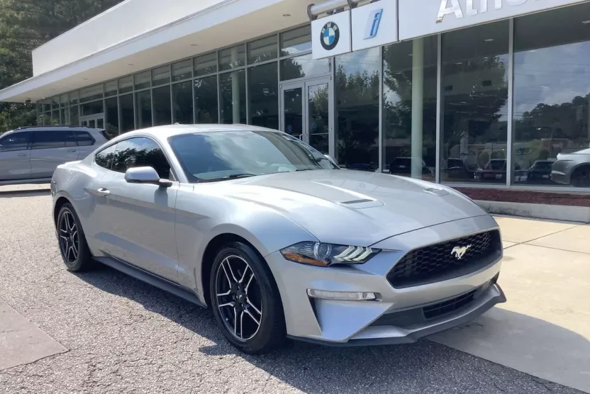 2020 Ford Mustang EcoBoost Premium photo 1