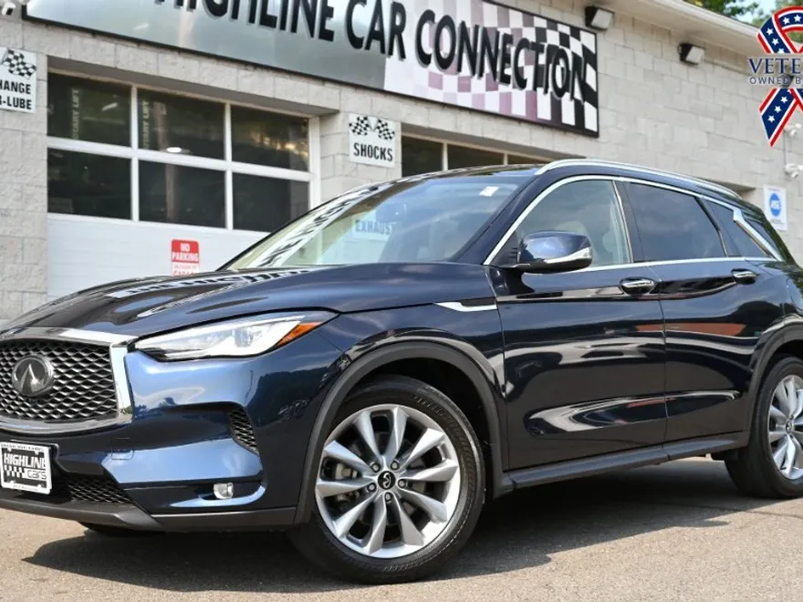 2022 Infiniti QX50 Luxe AWD photo 1