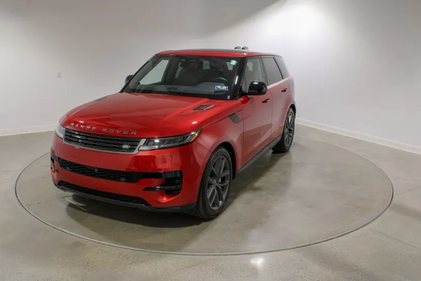 2025 Land Rover Range Rover Sport SE photo 1