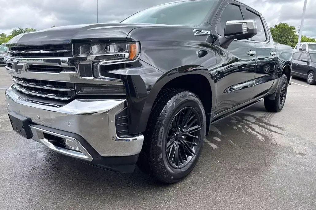 2022 Chevrolet Silverado 1500 LTZ photo 1