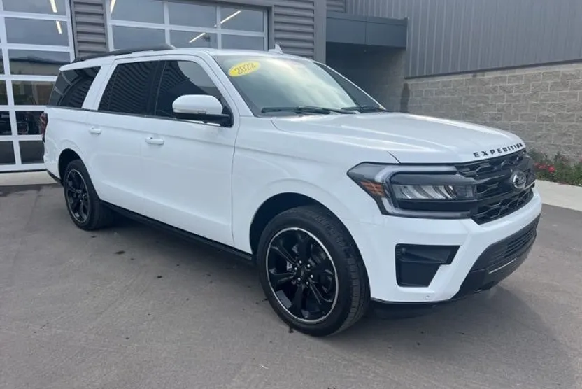 2022 Ford Expedition MAX Limited photo 1