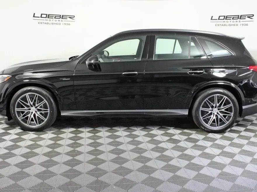 2025 Mercedes Benz GLC 63 AMG 4MATIC photo 1