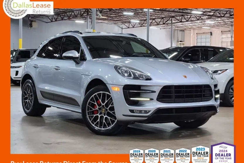 2016 Porsche Macan Turbo photo 1