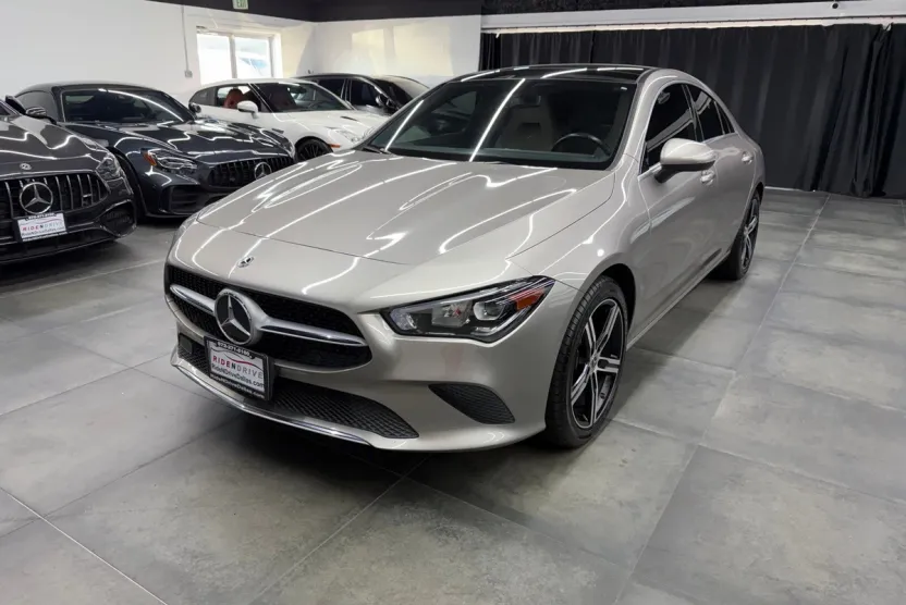 2020 Mercedes Benz CLA 250 photo 1