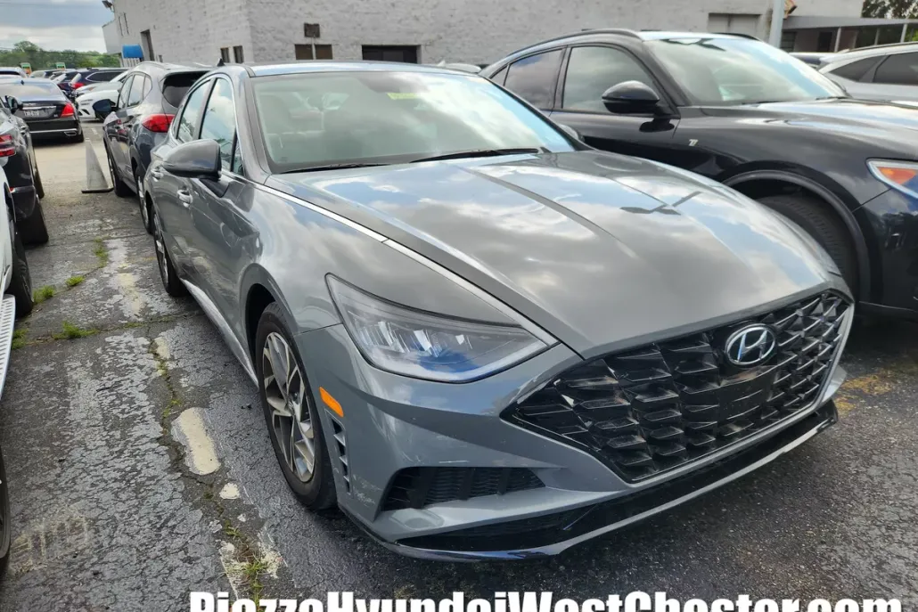 2023 Hyundai Sonata SEL photo 1