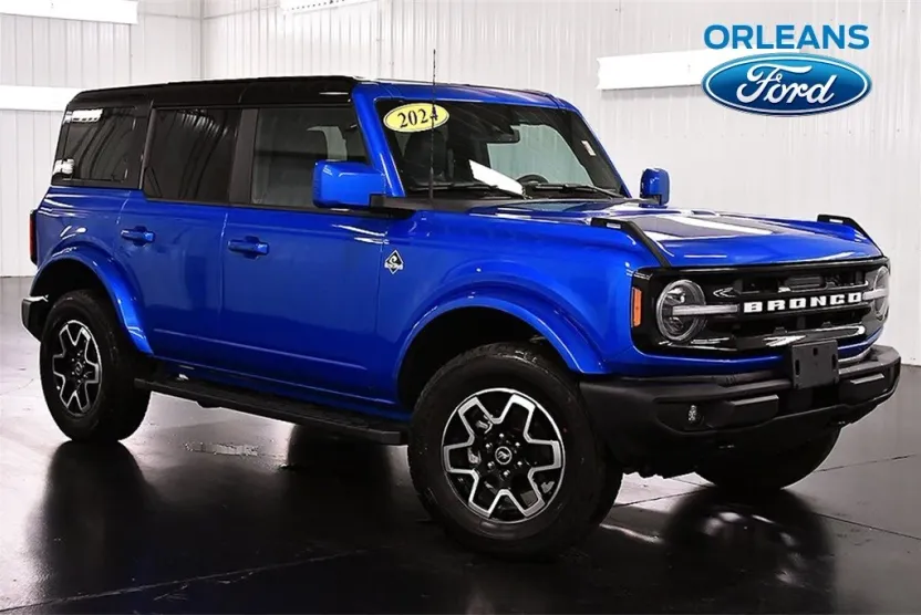 2024 Ford Bronco Outer Banks photo 1