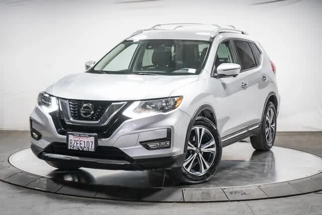 2018 Nissan Rogue SL photo 1