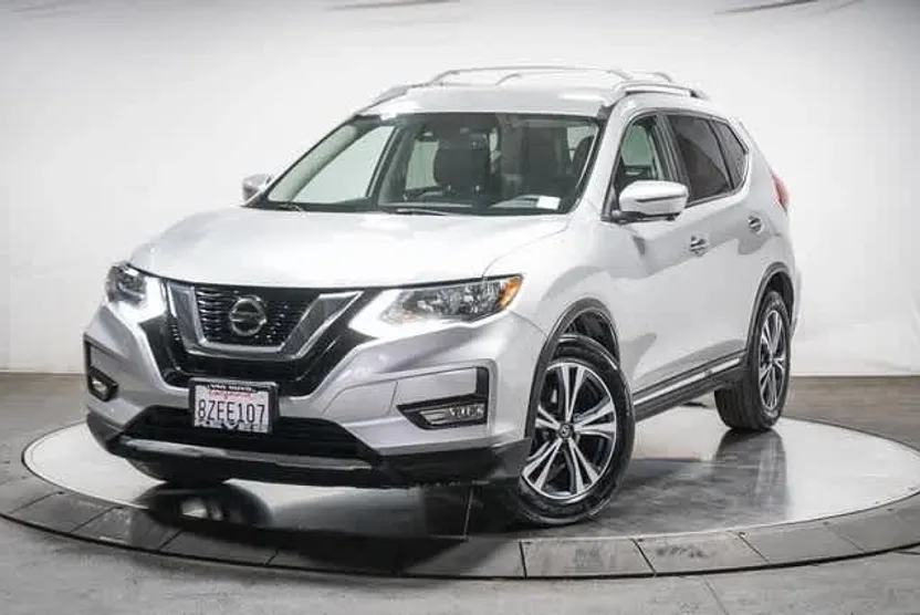 2018 Nissan Rogue SL photo 1