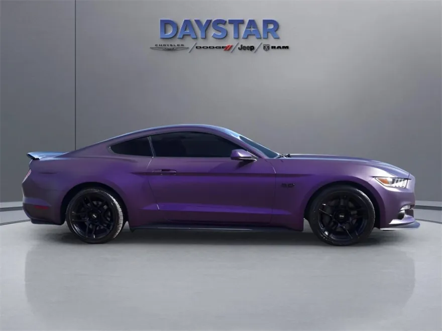 2016 Ford Mustang GT photo 1