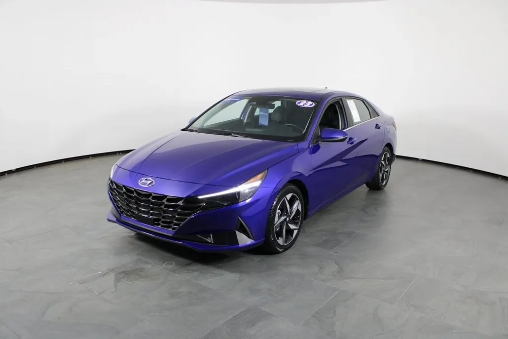 2023 Hyundai Elantra Limited photo 1