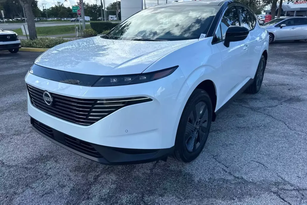 2025 Nissan Murano SL photo 1