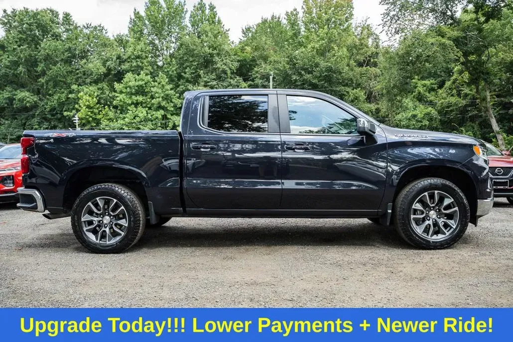 2024 Chevrolet Silverado 1500 LT photo 1