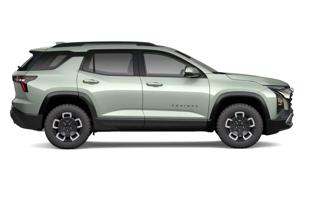2026 Chevrolet Equinox ACTIV photo 1