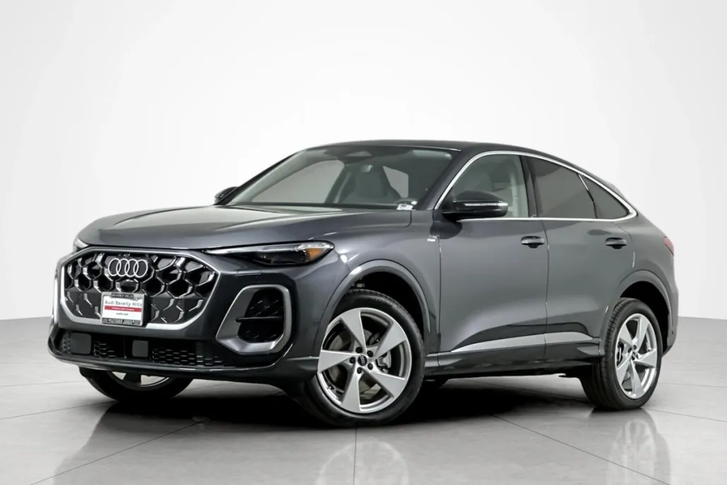 2025 Audi Q5 Sportback Premium Plus TFSI photo 1