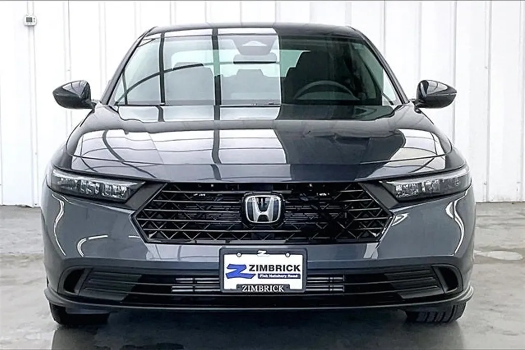 2025 Honda Accord LX photo 1