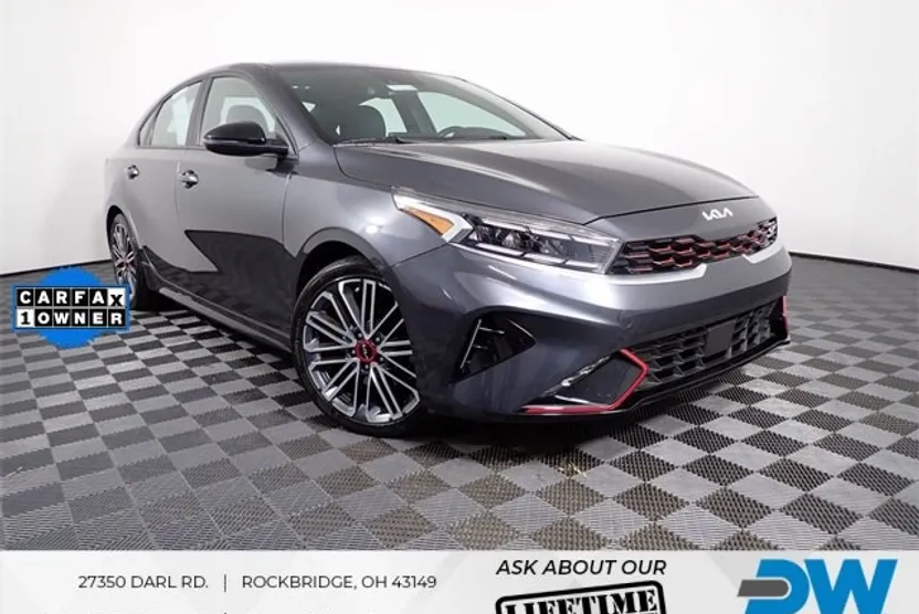 2023 Kia Forte GT photo 1
