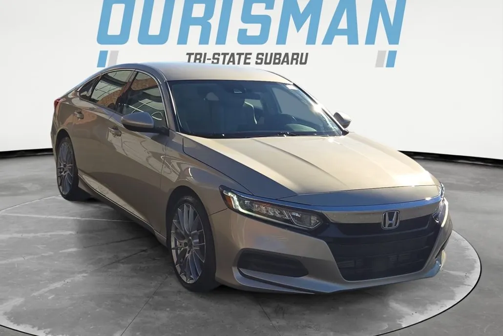 2019 Honda Accord LX photo 1