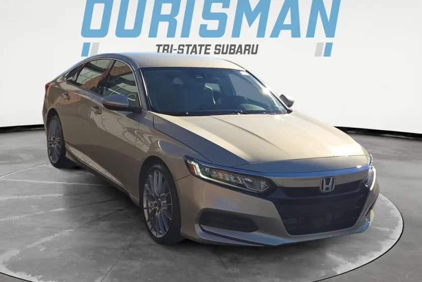 2019 Honda Accord LX photo 1
