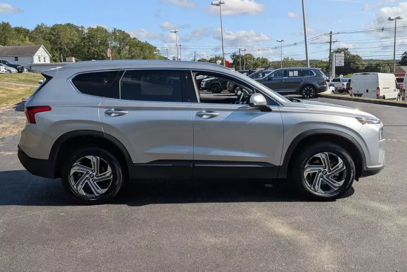 2023 Hyundai Santa Fe SEL photo 1