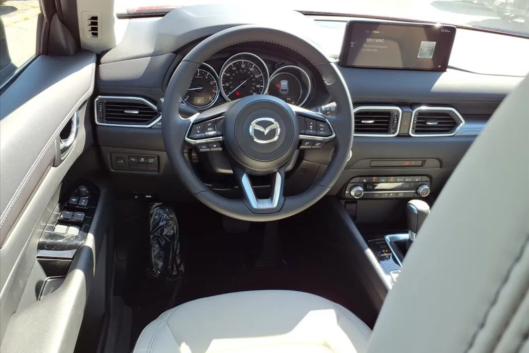 2025 Mazda CX-5 2.5 S Preferred photo 1