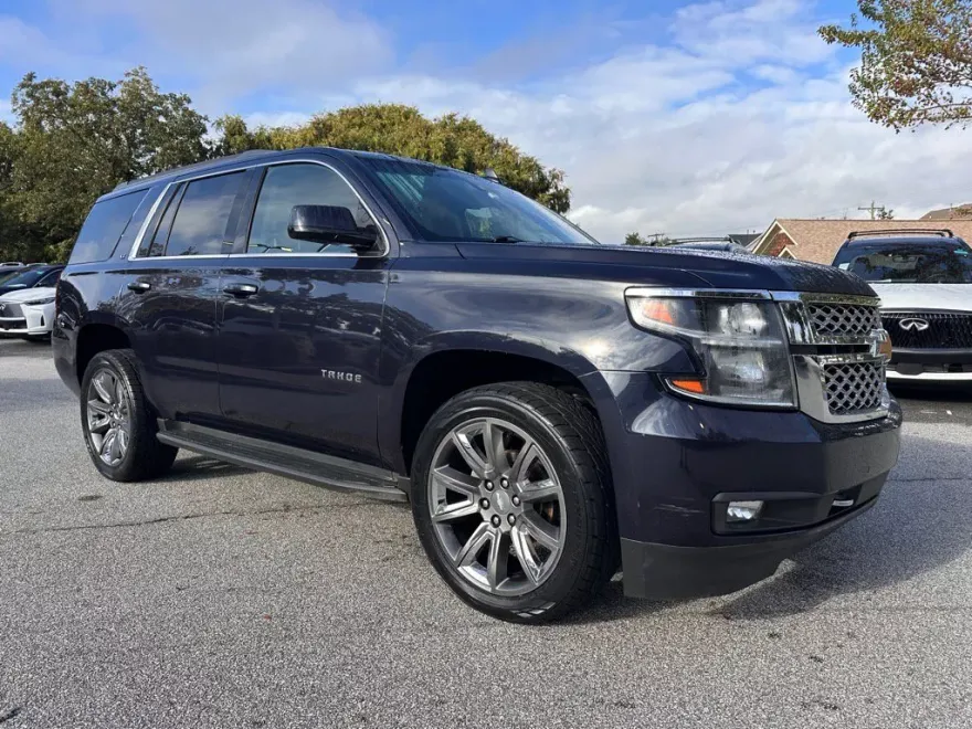 2017 Chevrolet Tahoe LT photo 1