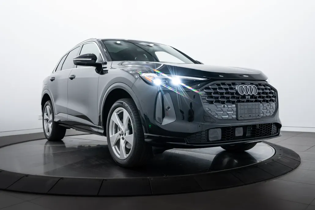 2025 Audi Q5 Premium Plus photo 1