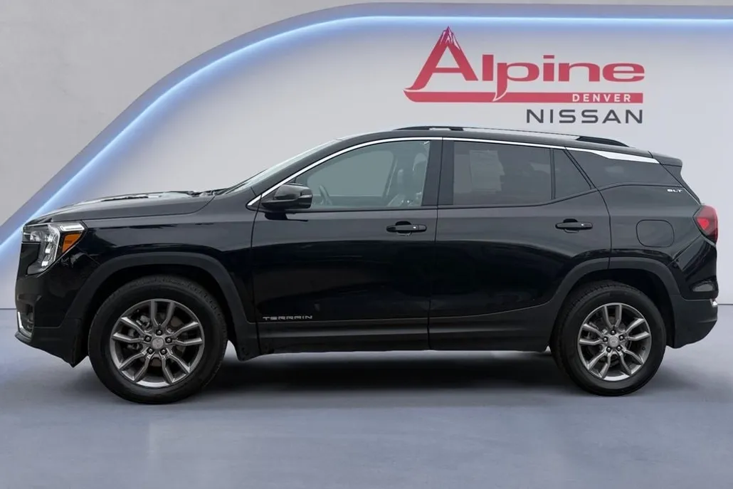 2024 Gmc Terrain SLT photo 1