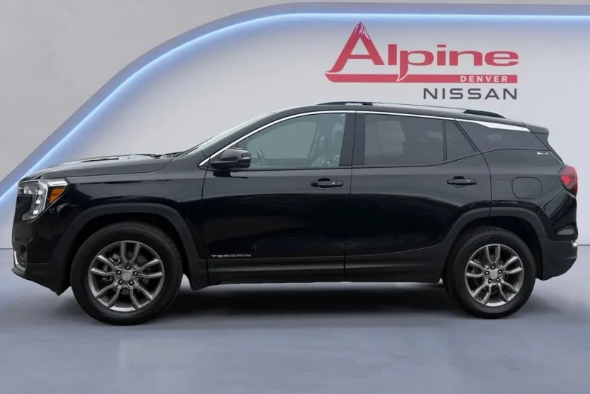 2024 Gmc Terrain SLT photo 1