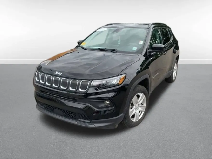 2022 Jeep Compass Latitude photo 1
