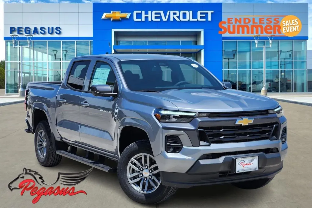 2026 Chevrolet Colorado LT photo 1