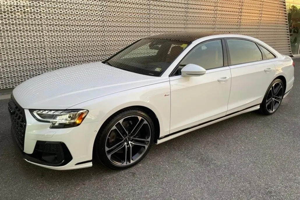 2025 Audi A8 L 55 photo 1