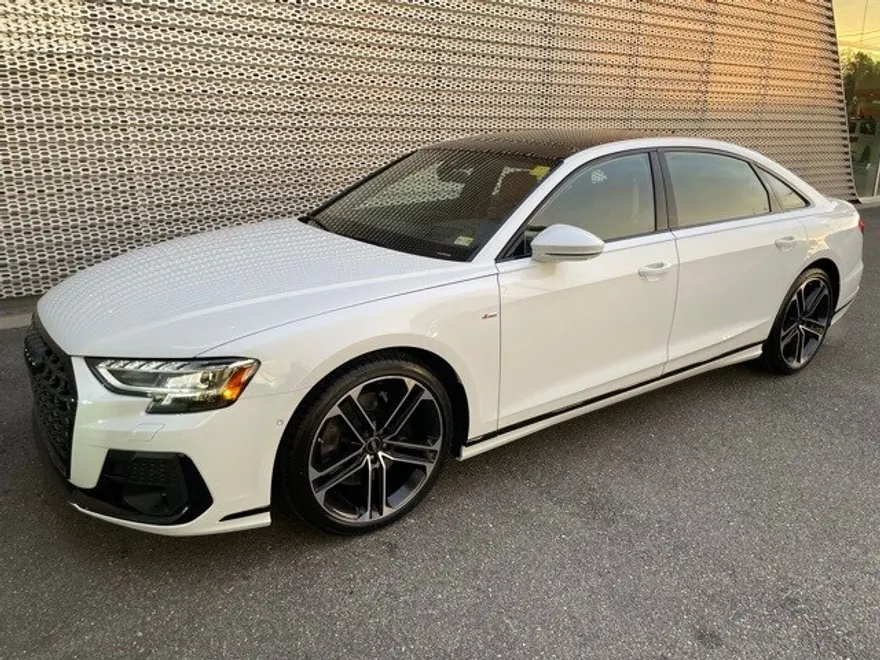 2025 Audi A8 L 55 photo 1