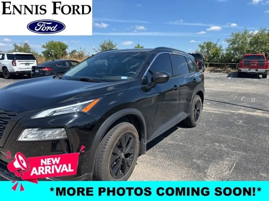 2023 Nissan Rogue SV photo 1