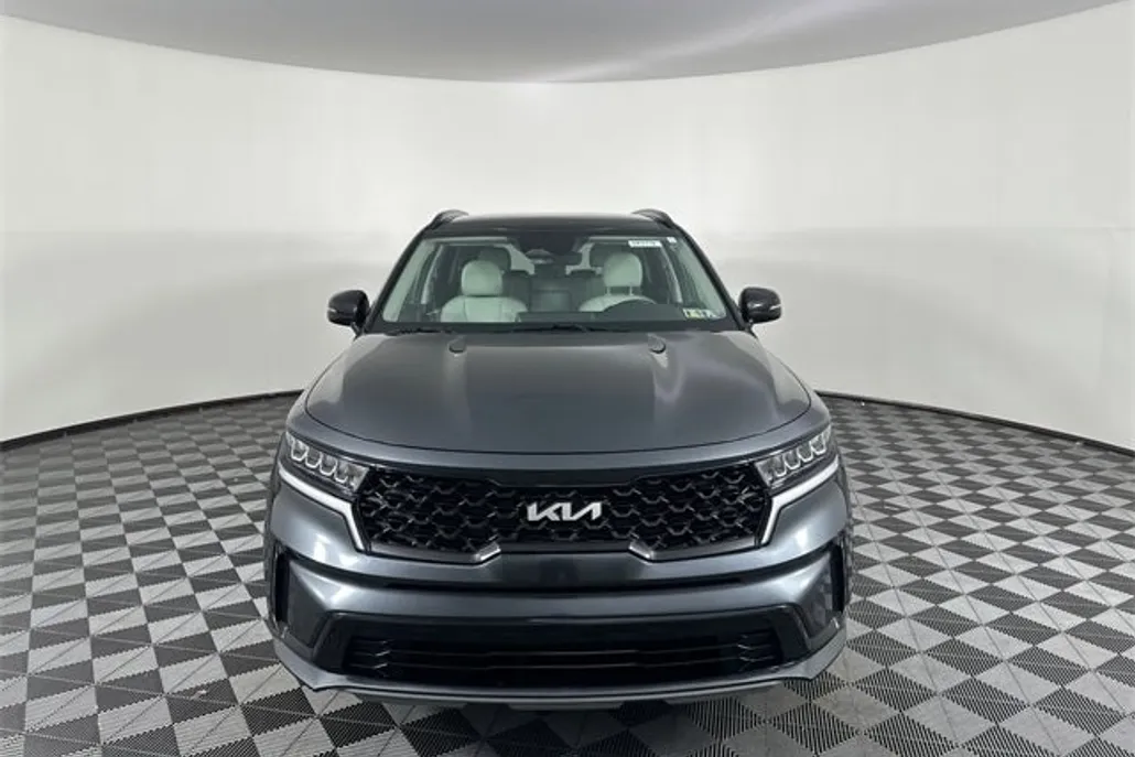 2022 Kia Sorento S photo 1