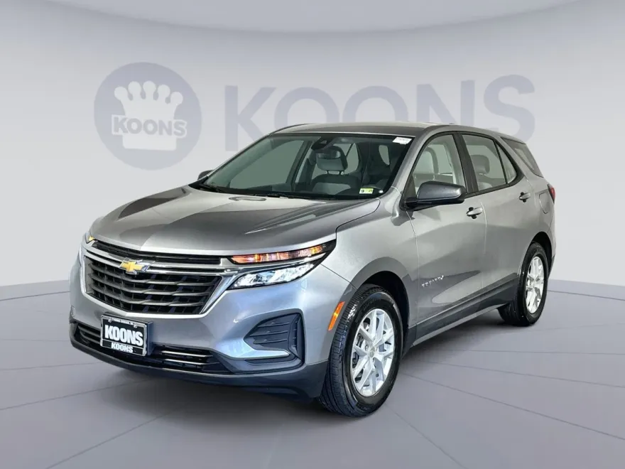 2024 Chevrolet Equinox LS photo 1