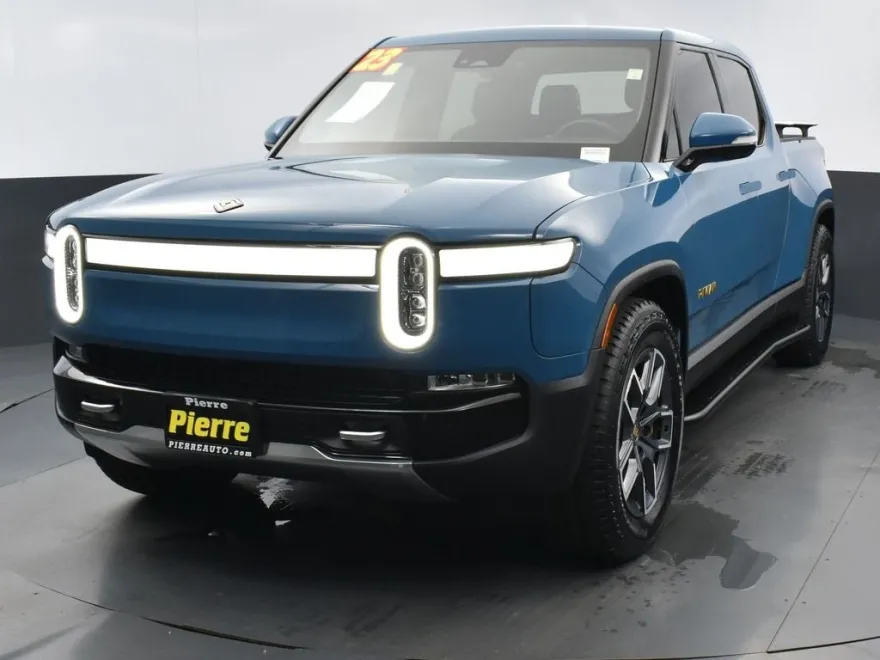 2023 Rivian R1T Adventure photo 1