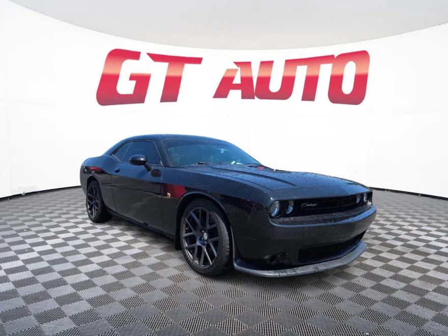 2016 Dodge Challenger 392 Scat Pack Shaker photo 1