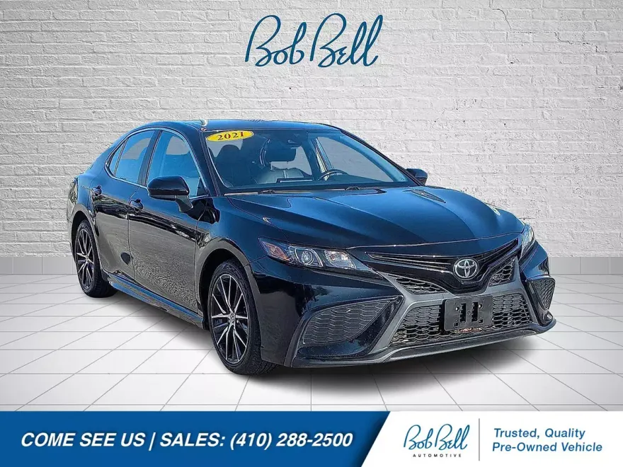 2021 Toyota Camry SE photo 1