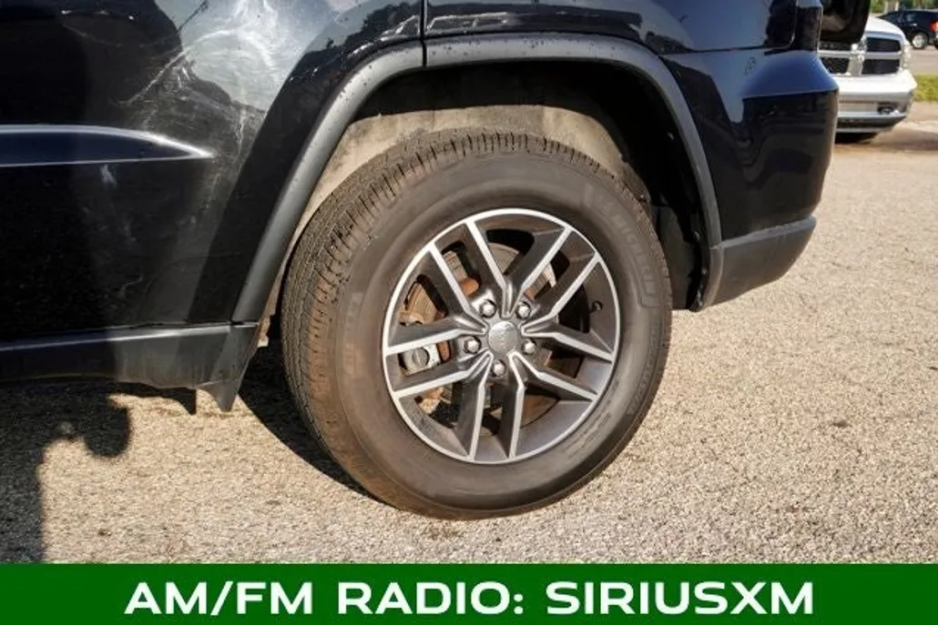 2017 Jeep Grand Cherokee Limited photo 1