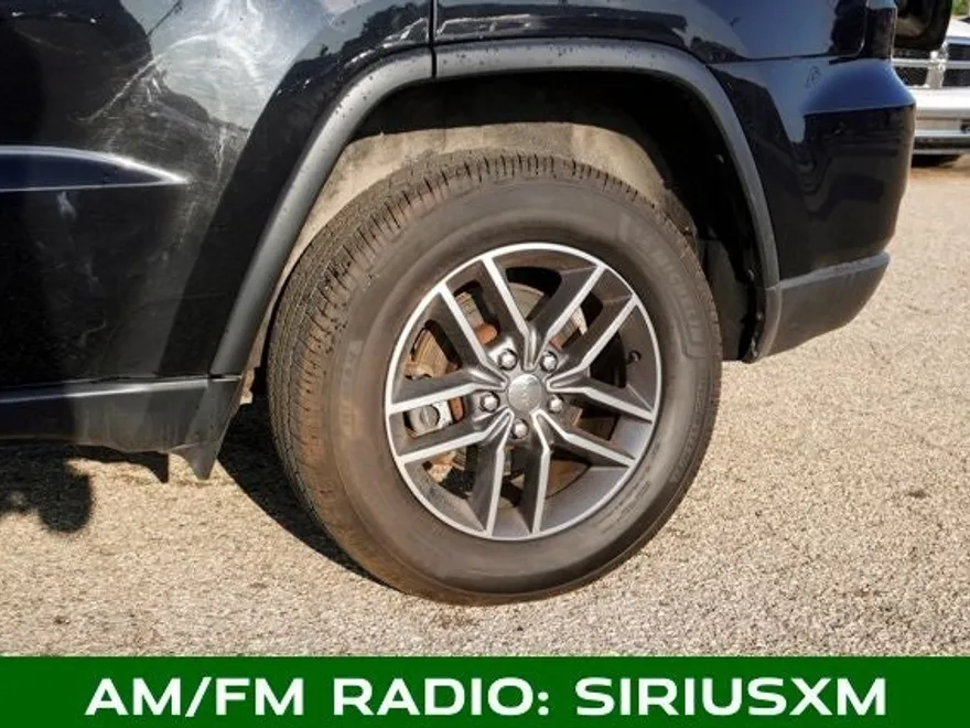 2017 Jeep Grand Cherokee Limited photo 1