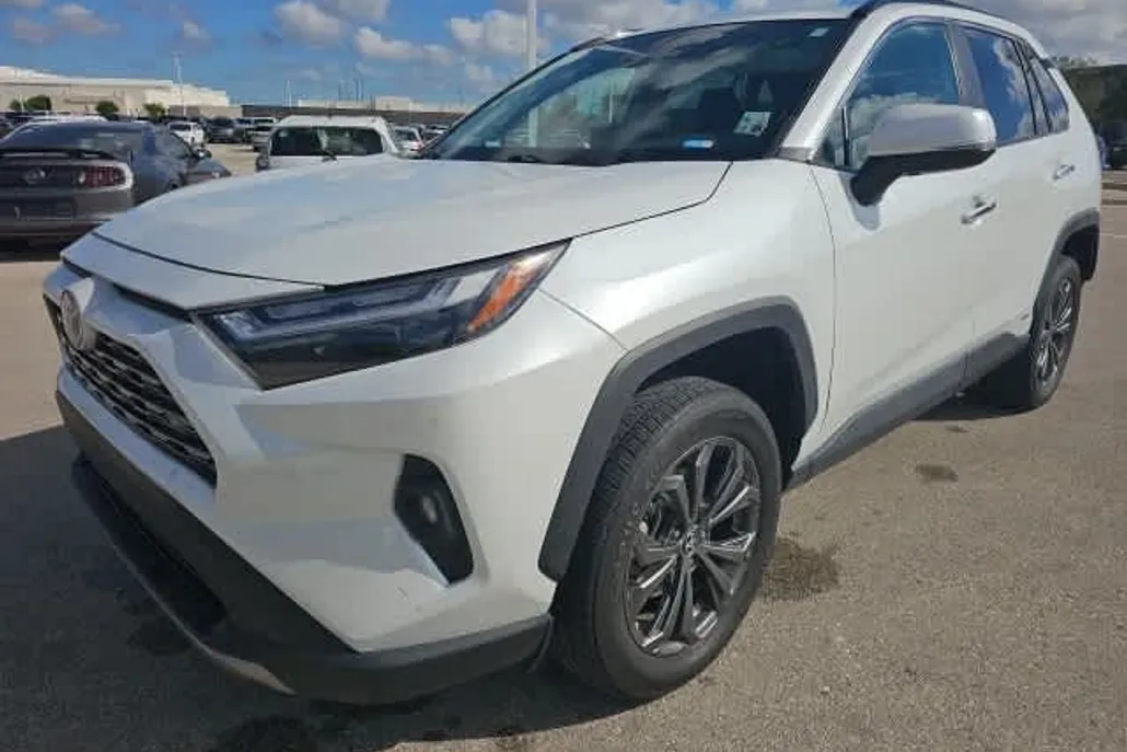 2023 Toyota RAV4 Hybrid Limited photo 1