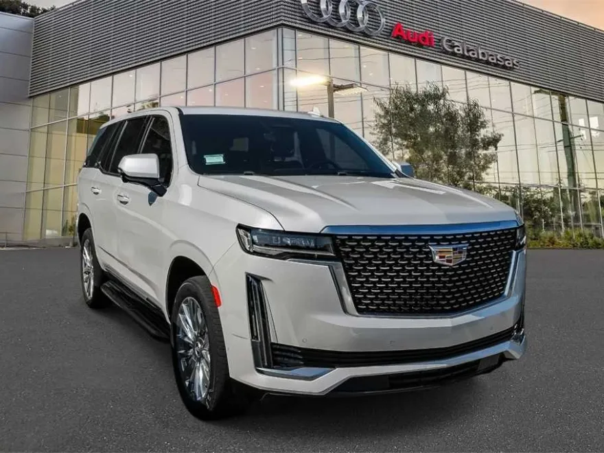 2023 Cadillac Escalade Premium Luxury photo 1