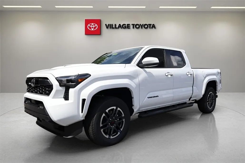 2025 Toyota Tacoma TRD Sport photo 1
