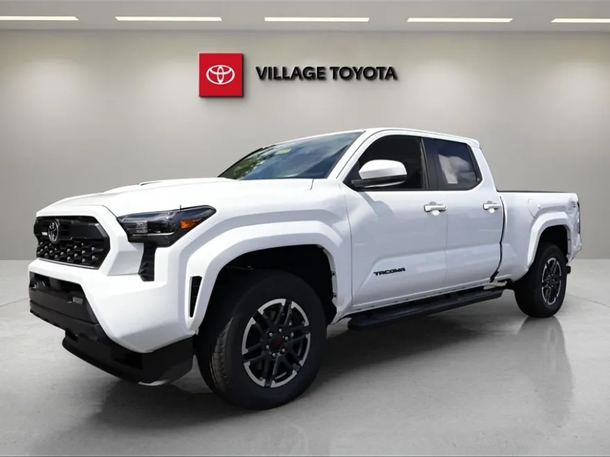 2025 Toyota Tacoma TRD Sport photo 1