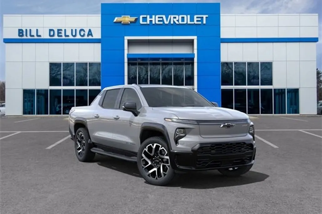 2025 Chevrolet Silverado EV RST photo 1