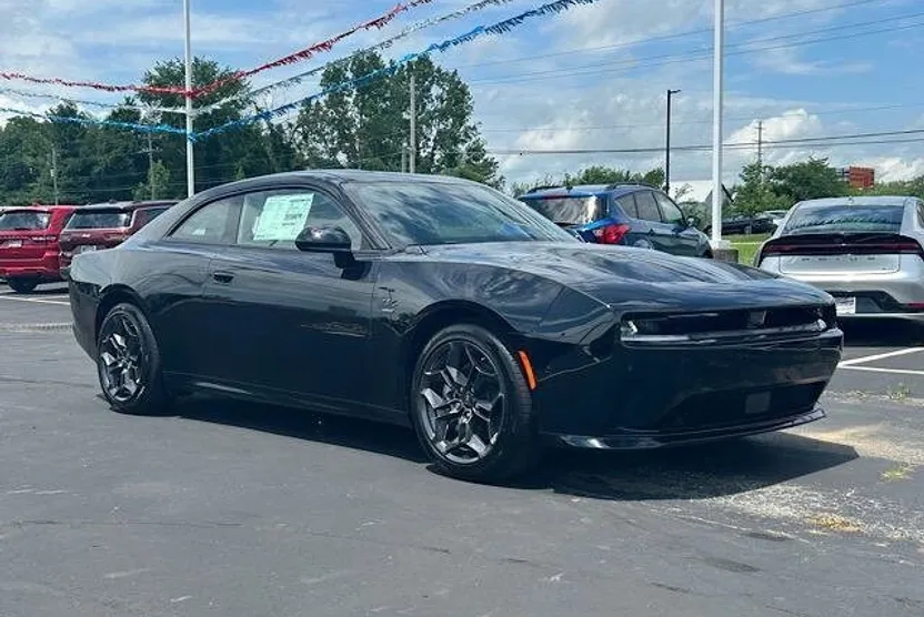2025 Dodge Charger Daytona R/T AWD photo 1
