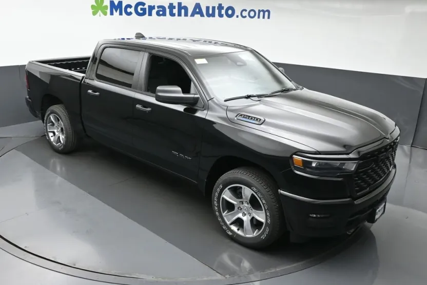 2025 Ram 1500 Tradesman photo 1