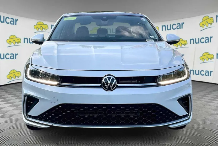 2025 Volkswagen Jetta SEL photo 1